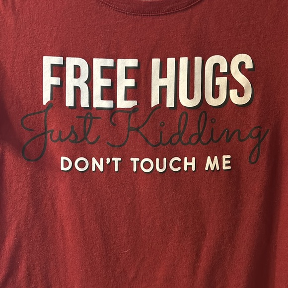 Wound Up free hugs graphic tee size XXL - Picture 2 of 4